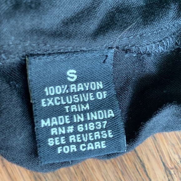 Metropark Black Mesh Floral Stitch Top - Picture 6 of 8